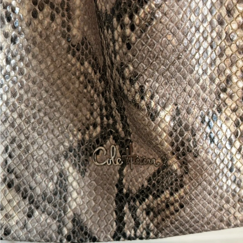 Cole Haan Snakeskin Hobo Bag Brown & Black EUC Magnetic Closure Tons of Pockets